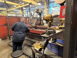 Yaskawa Motoman YR-UP20-A12 Robotic Welding Cell, 2003 – XRC 2001 Control