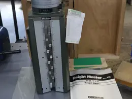 Mitutoyo Height Master Series 515 Cadillac Style Height Gage, 12.5" with Original Wood Case- Auction Item