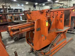 Hall model 2H molding machine 28" x 34" front platen, 27 x34 rear platen, s/n 207794, controls and tie bars, no hydraulics