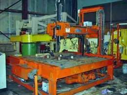 10,000# x 72" AMCA Banding Head and Table