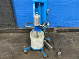 YAMADA 50:1 RATIO AIR-POWERED GREASE PUMP  -  SKR110M50SAL