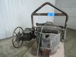 MODERN LIP POUR LADLE 27" X 27"  GEARED CONE DRIVE GEAR BOX  SHU35B456-C1