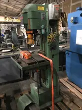 Snow Model DR-3-R Single Spindle Vertical Nut Tapper