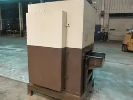 SAKAMURA PARTS WASHER WITH ELECTRICAL PANEL AND CHAIN CONVEYOR