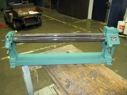 3' X 16 GA PEXTO 3 ROLL INITIAL PINCH ROLL ON STAND