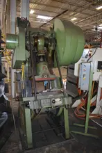 60 TON FEDERAL OBI PRESS, MODEL NO. 5, 4" STR, 12.25 SH, 2.50" ADJ, 29.50" LR X 18.50" FB BED, 90 SPM