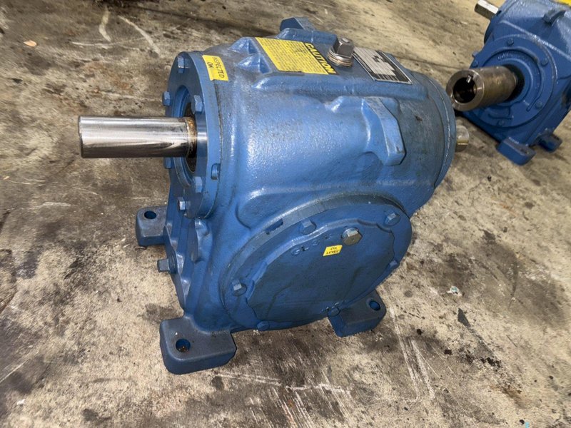 30:1 RATIO CONEDRIVE MODEL #H040-4 REDUCER GEARBOX: YOBRO #23893