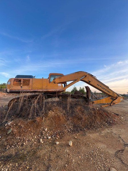Hyundai Robex 290LC-3 Excavator, 1992
