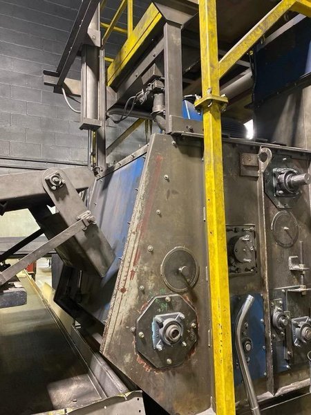 WHEELABRATOR TUMBLAST SHOT BLAST MACHINE STOCK #2987