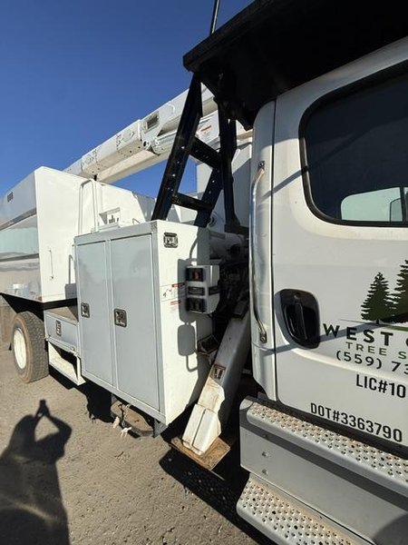 Freightliner M2 106 4×4 Forestry Bucket Truck, 2023 – Terex Hi-Ranger XT Pro 60/70 – 75′ Working Height – Cummins 6.7L