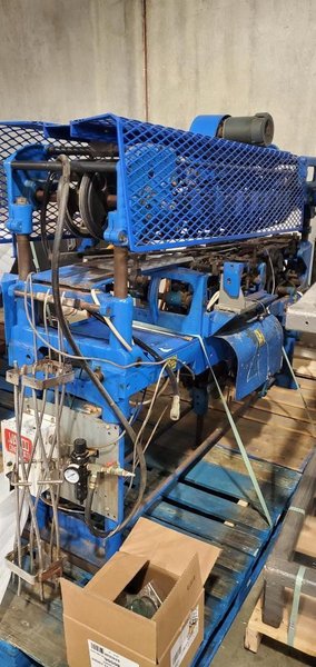 Roll Through Can Labeler, 601 Cans, Hot Glue