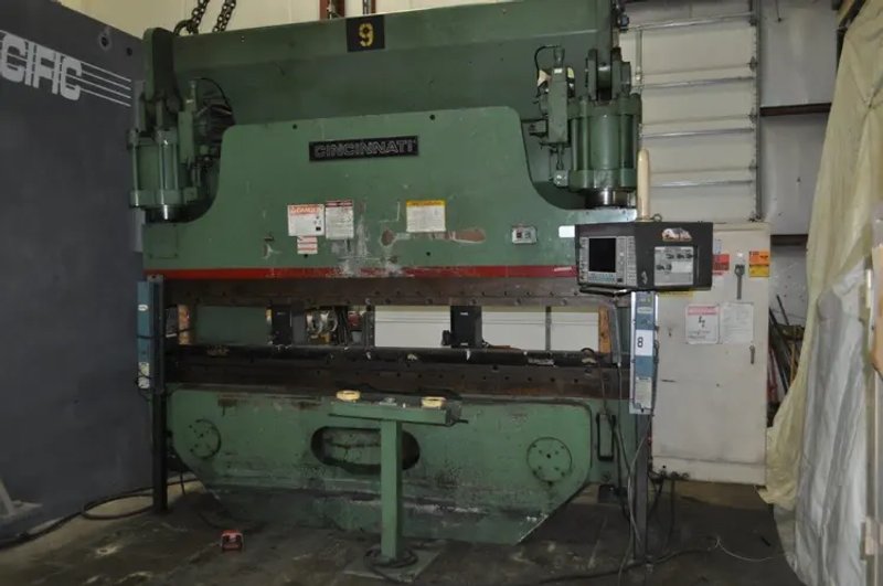 CINCINNATI 350 TON HYDRAULIC PRESS BRAKE, STOCK# 14118J