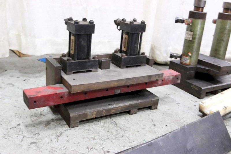 RICHARDS MODEL #MUB001 HYDRAULIC BENDER; STOCK #68712