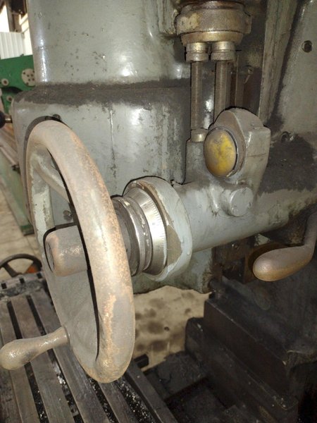 #3 X 15 HP KEARNEY &amp; TRECKER K&amp;T VERTICAL MILL: YOBRO #23771