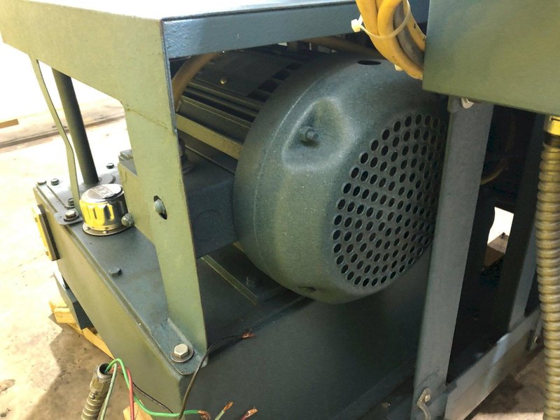 60,000 LBS RIEHLE MODEL #60-HD SERIES PUSH - PULL UNIVERSAL HYDRAULIC TEST STAND: STOCK #16726