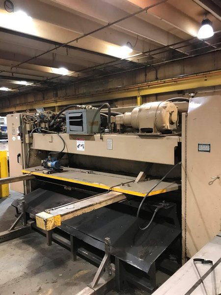 10' X 1/4" CINCINNATI 250HS HYDRAULIC SQUARING SHEAR. STOCK # 0417923