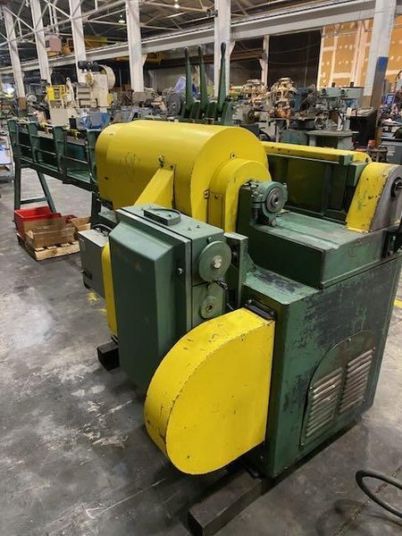 3/8" Lewis Model 8CV Wire Straightener and Cutoff Machine