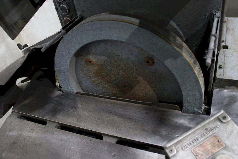 STANDARD MODEL 100 TWIN WHEEL DOUBLE END GRINDER: STOCK #75968