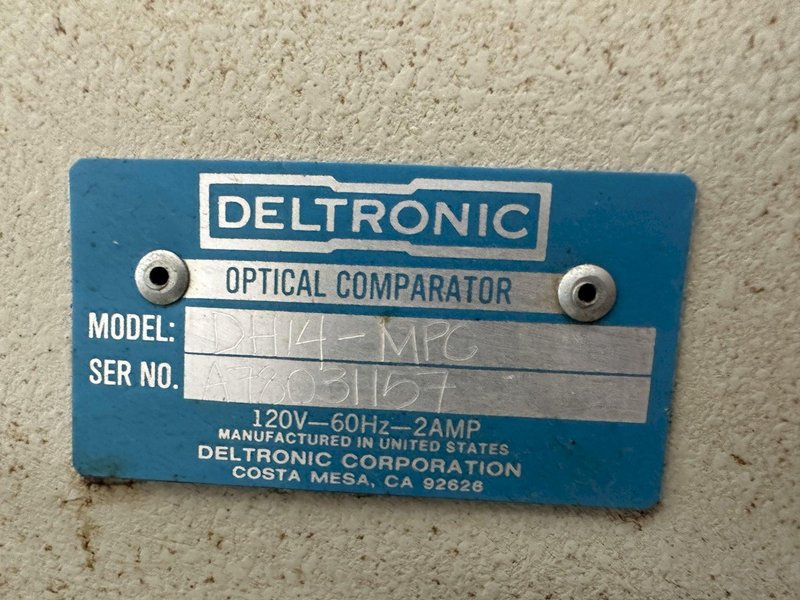 DELTRONIC DH14-MPC OPTICAL COMPARATOR. STOCK # 0524423