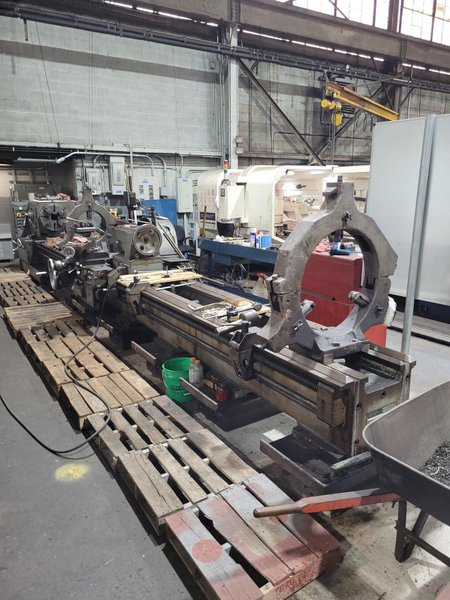 Poreba / Polamco 31.5/42.5" X 236" Model TPK-80A/6M  Gap Bed Engine Lathe.