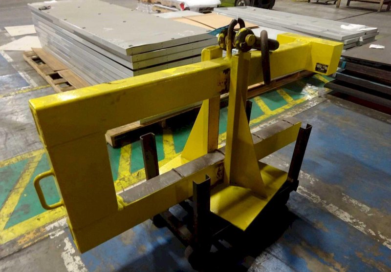 5 TON CADY LIFTER COIL C-HOOK. STOCK # 0631720