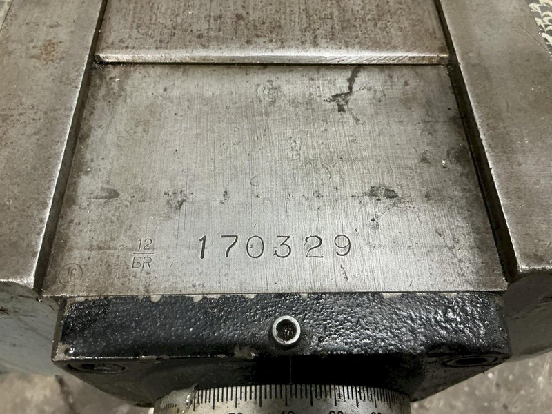 1.5 HP BRIDGEPORT TAM TYPE KNEE MILL: YOBRO #25983