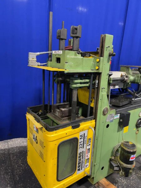 Arburg 350 Kn  Injection Molder - 221 M 350-75 U