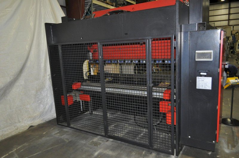 110 TON AMADA HYDRAULIC PRESS BRAKE