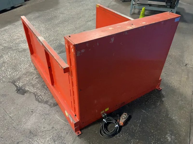 48" X 44" Drive On Pallet Lift