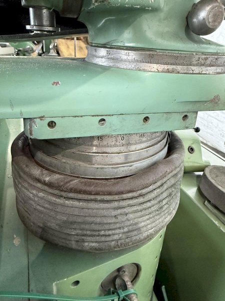 JUNGNER MASKIN US 2305 UNIVERSAL TOOL AND CUTTER GRINDER. STOCK # 0449625.