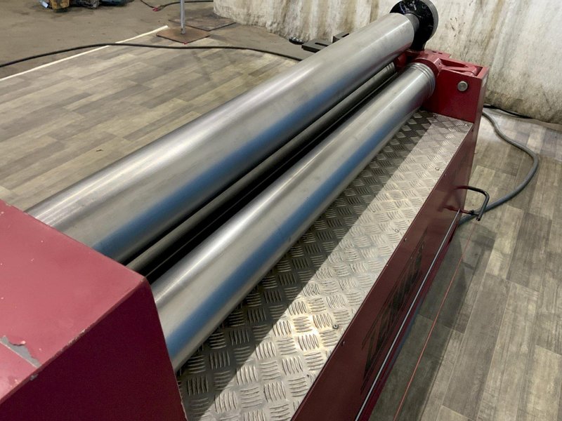 5' X 1/4" LEMAS TR‑160/5 HYDRAULIC 3 ROLL PLATE ROLLER: STOCK #81531