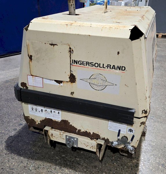 INGERSOL RAND P185WJD AIR COMPRESSOR USED