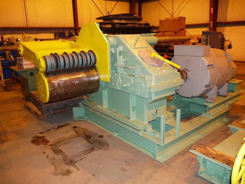 20,000 lbs X 32" STAMCO RECOILER (14375)