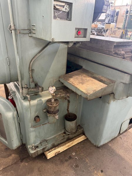 16" X 48" GALLMEYER &amp; LIVINGSTON HYDRUALIC SURFACE GRINDER. STOCK # 1214825