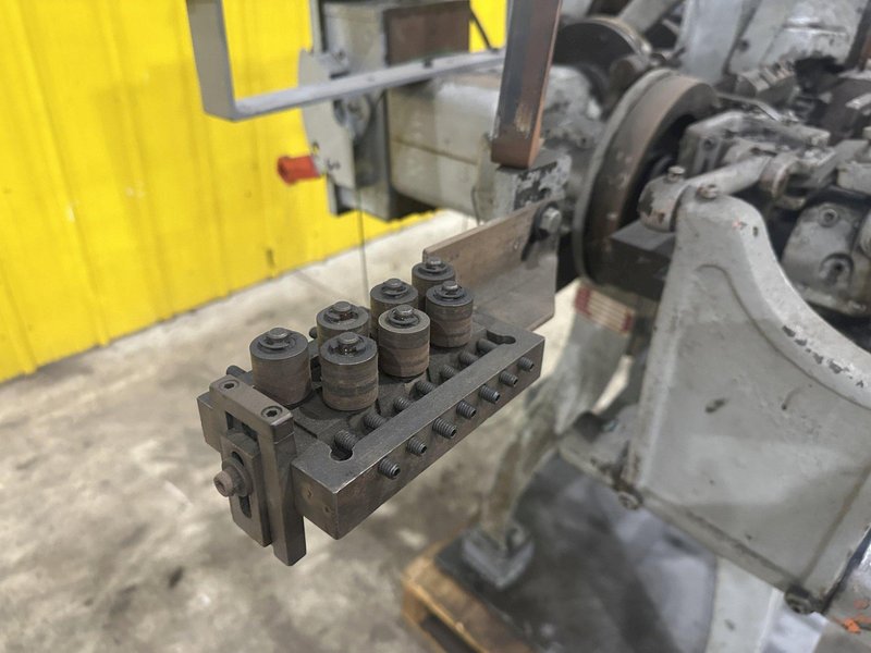 #1 US BAIRD 4 SLIDE WIRE FORMING MACHINE : STOCK #23629