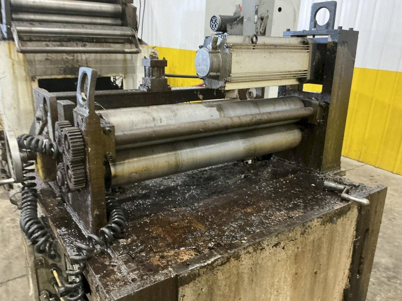 30,000 LBS X 36" PERFECTO COIL FEED LINE, COIL REEL UNCOILER &amp; STRAIGHTENER: YOBRO #24871
