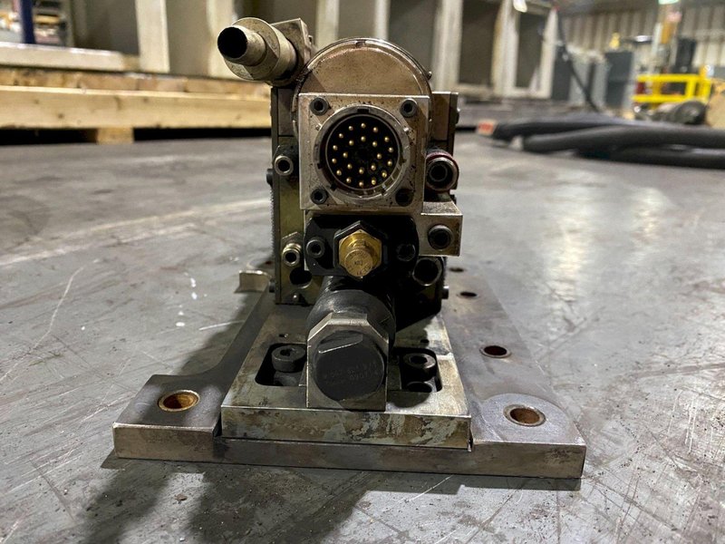 EMHART TUCKER LM240/310/K3100 Stud Welder Head USED