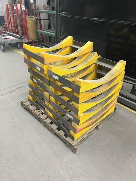 20,000# X 78" COIL V STANDS 14 STANDS  STOCK #3658
