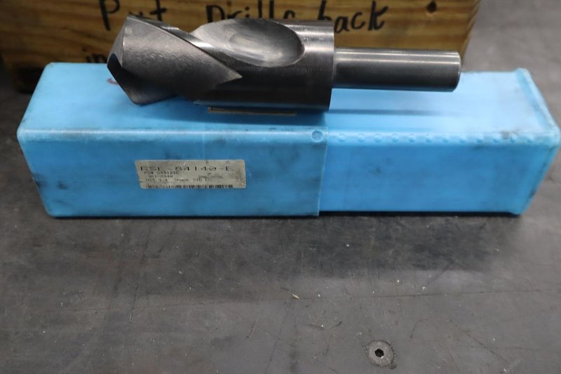Large Drills, Straight Shank w Wood Dividers- Auction Item