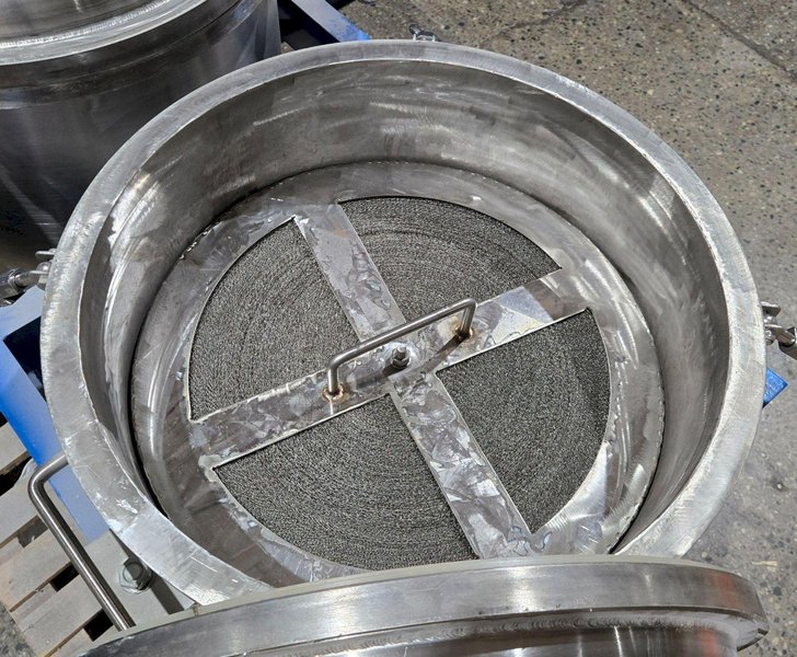 UNKNOWN BRAND DUAL STAINLESS STEEL TANK SYSTEM USED