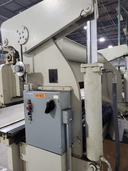 Accurpress 130 Ton X 10′ Press Brake, 1985