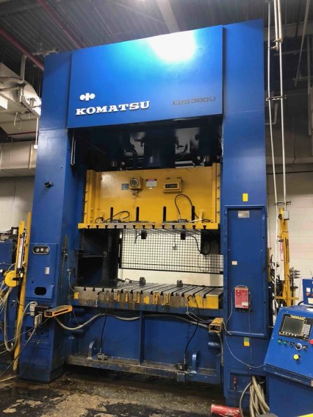 KOMATSU 330 TON STRAIGHT SIDE PRESS, STOCK# 13976J