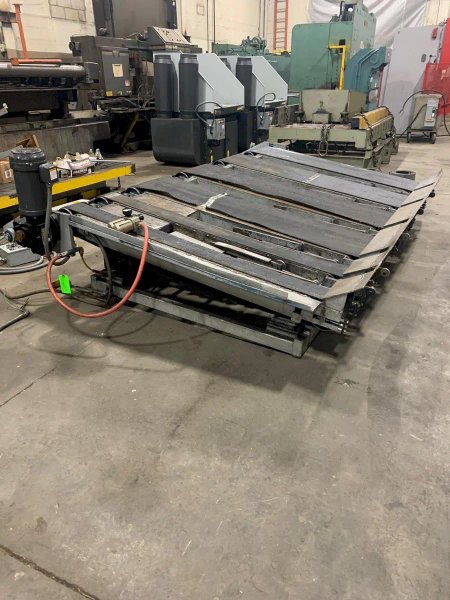 USED MET-FAB 3/8 X 10 SHEAR CONVEYOR WITH PNEUMATIC SHEET SUPPORTS