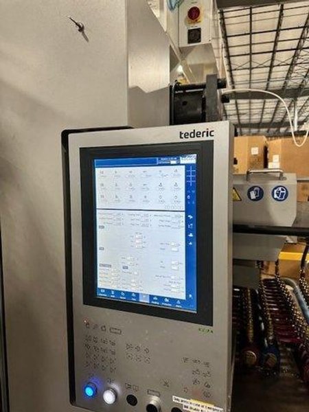Tederic E328/E500C Injection Molder – 2022 – 369-Ton, 9.2 oz Shot, 3-Axis Servo Robot Included
