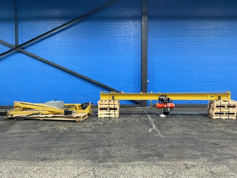 Bhs 2 Ton Gantry Crane With Hoist, Electrical Reel And Spreader Bar - Pgc-14pdc