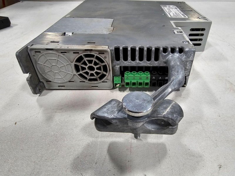 ALLEN BRADLEY KIETIX 5700 2198-D020-ERS4 DUAL AXIS INVERTER USED