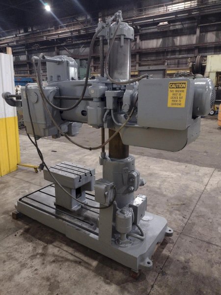4' X 9" CARLTON 1A RADIAL ARM DRILL. STOCK # 0992325
