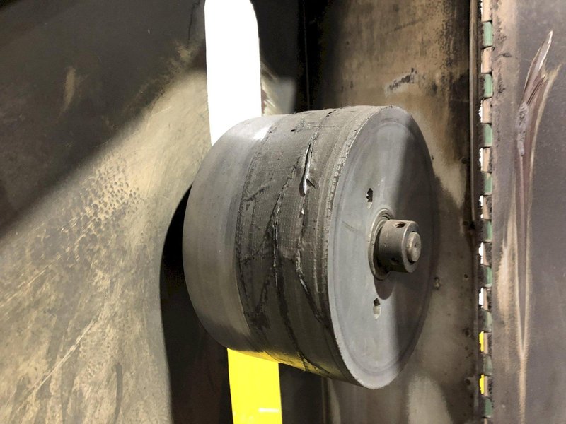 2-1/2" HAMMOND GRINDER MODEL UBG132 ABRASIVE BELT SANDER, LATHE ATTACHMENT: STOCK 17271