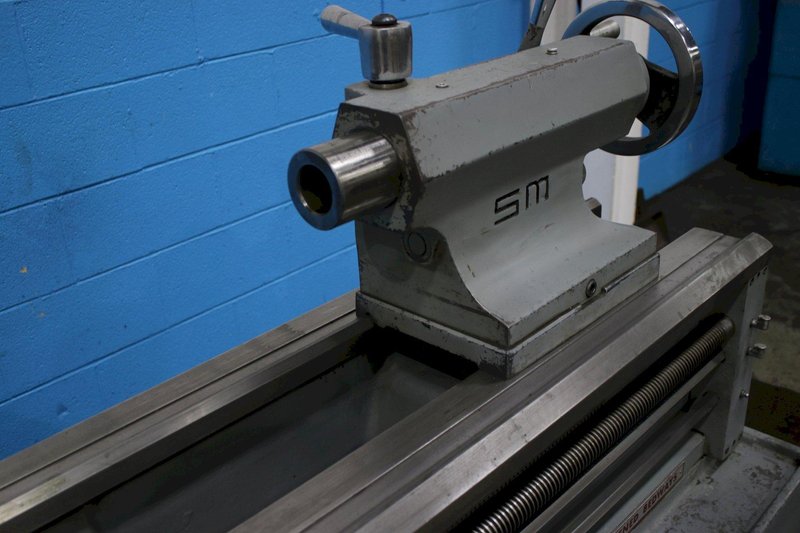 18" X 60" STANDARD MODERN ENGINE LATHE: STOCK #76247