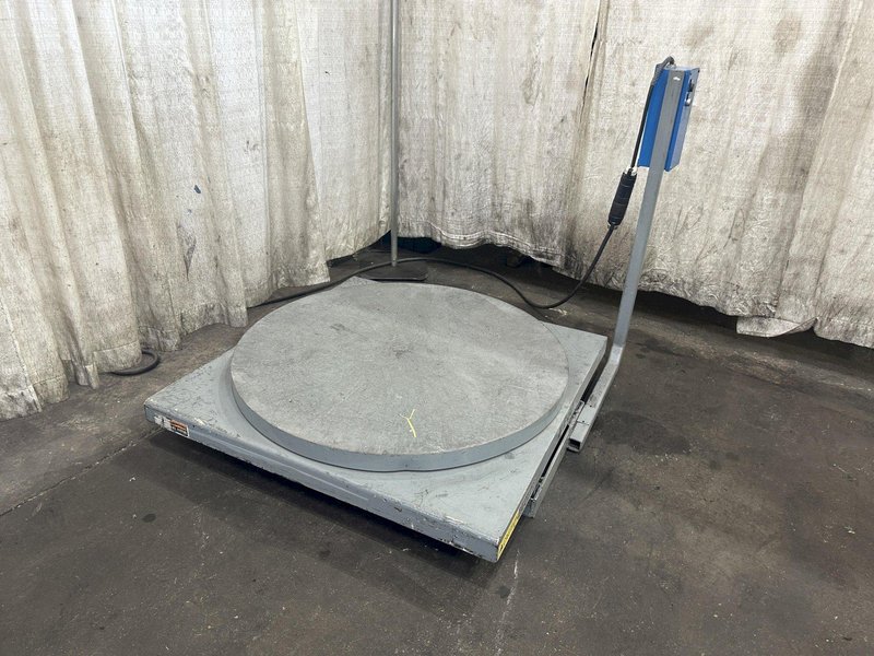 5000 LB. AUTOQUIP HYDRAULIC SCISSOR LIFT TABLE: STOCK #77266